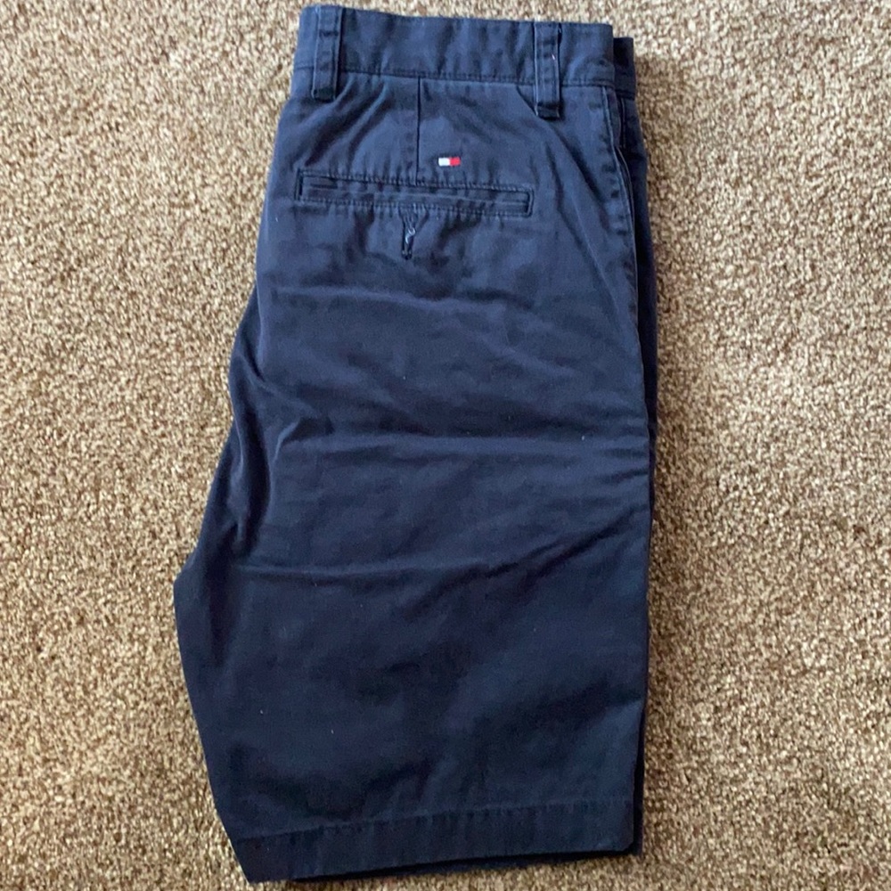 Tommy Hilfiger navy men’s pleated shorts Sz 30